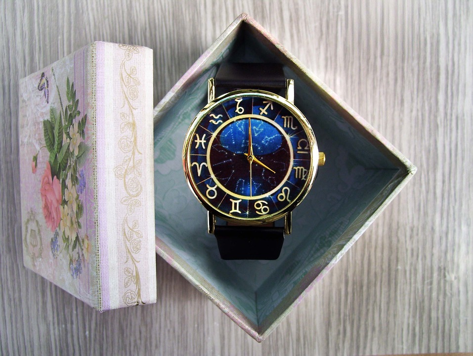 腕時計のサブスク『KARITOKE(カリトケ)』利用の流れ