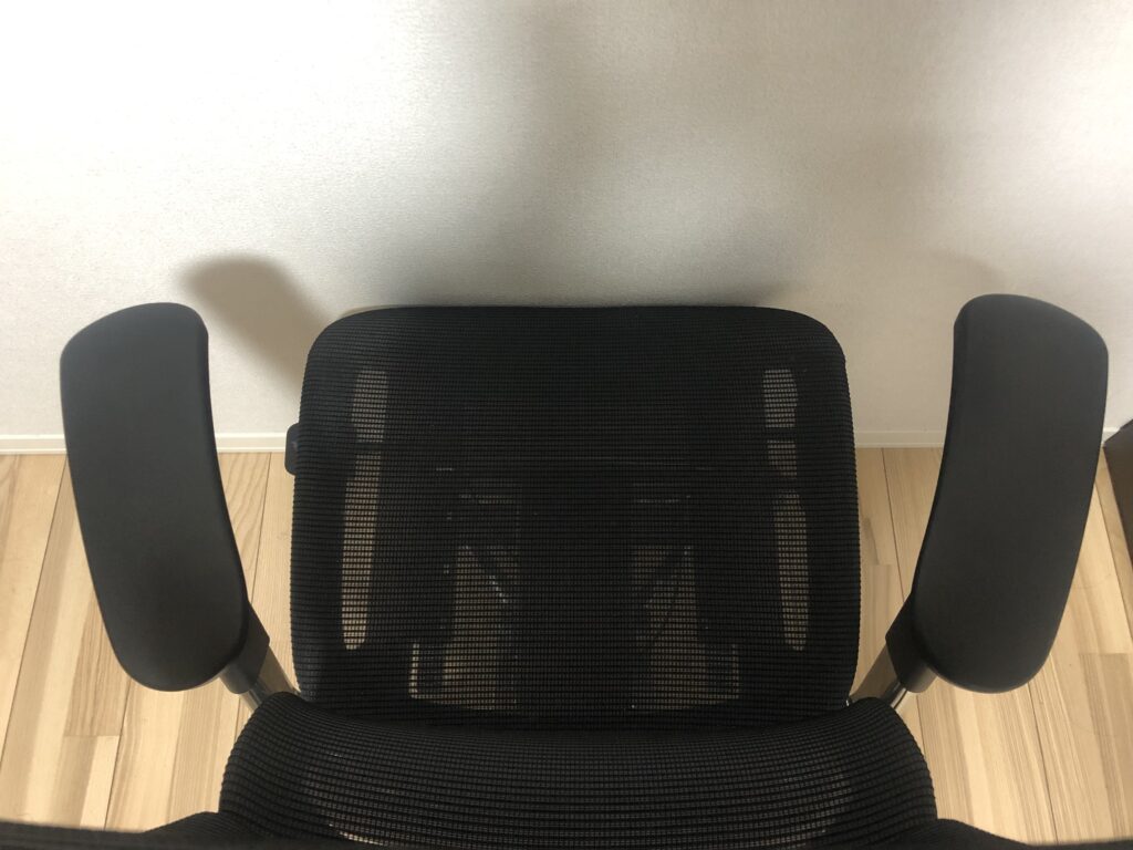 『COFO Chair Premium』4Dアームレスト調節4